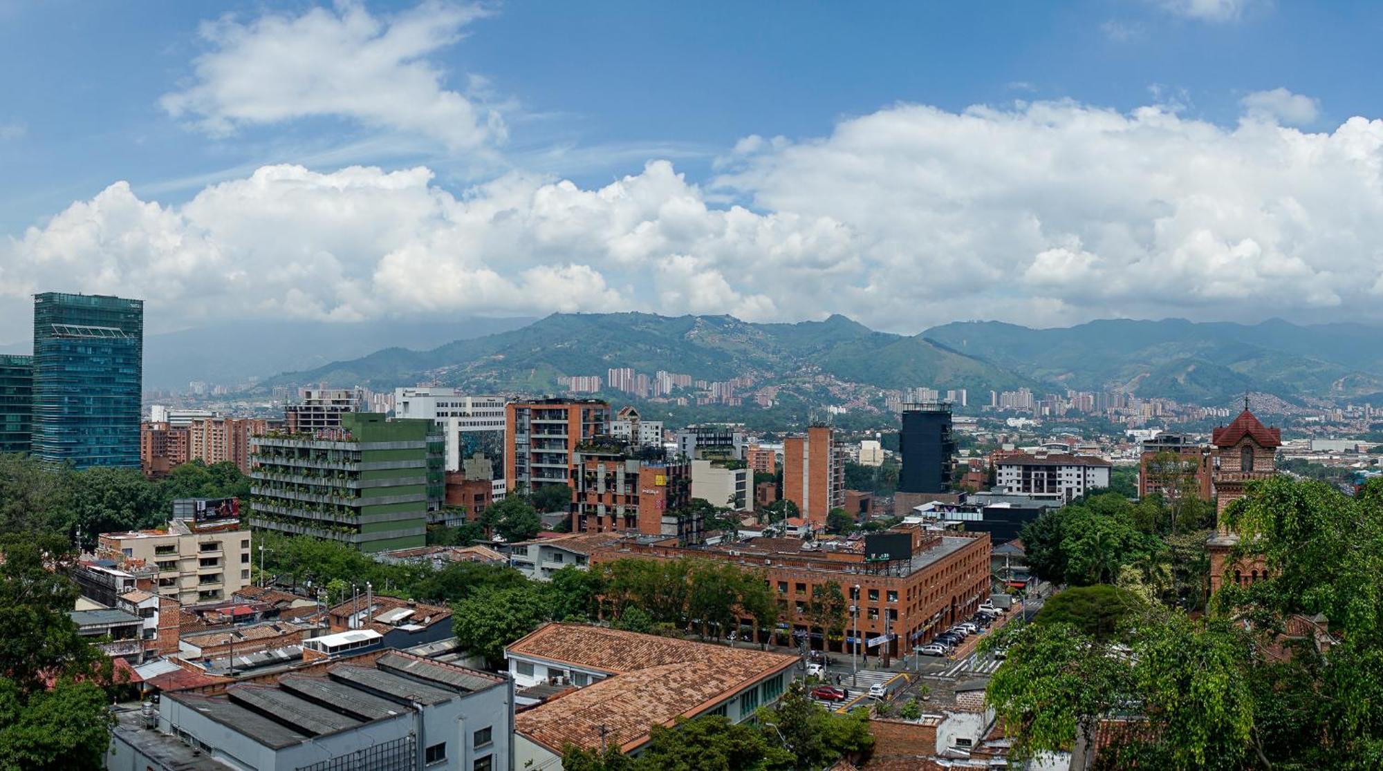 Hotel Torre Poblado เมเดยิน ภายนอก รูปภาพ